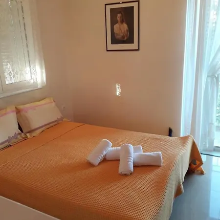 Soula House Lägenhet Nidhrion